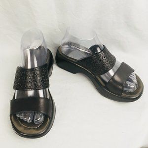 Dansko Black Woman's Sandals